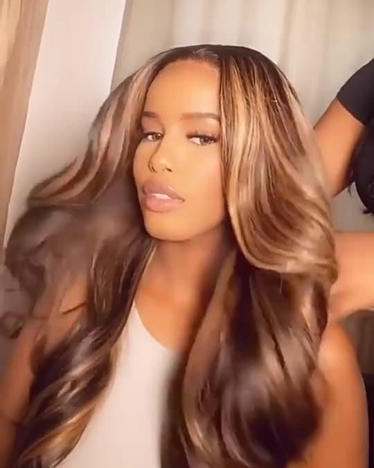 Medium And Long Curly Fashion Female Big Wave Real Human Hair Wig Medium And Long Curly Fashion Female Big Wave Real Human Hair Wig